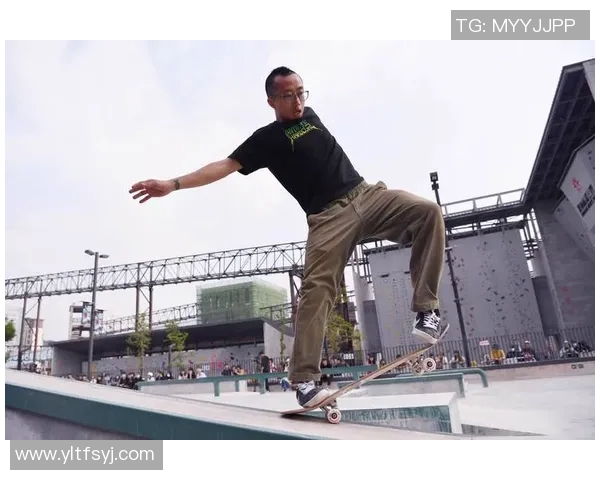 今年运动数据重庆极限运动队在滑板精英赛中以63分稳居积分榜首位 今年运动数据重庆极限运动队在滑板精英赛中以63分稳居积分榜首位